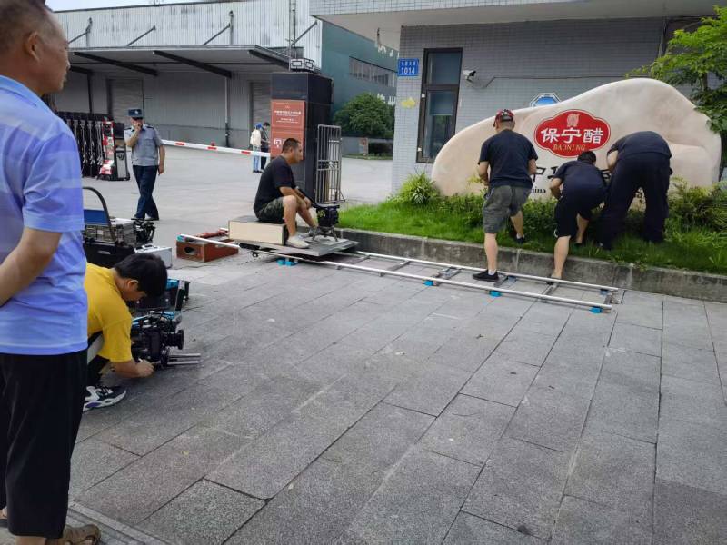 四川广告片拍摄公司核心优势：全流程服务，让品牌广告片省心更出彩
